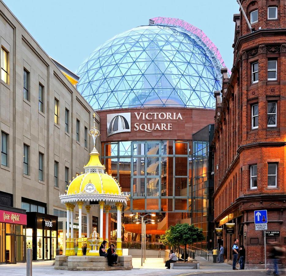 Holiday Inn Express Belfast City By Ihg Екстериор снимка
