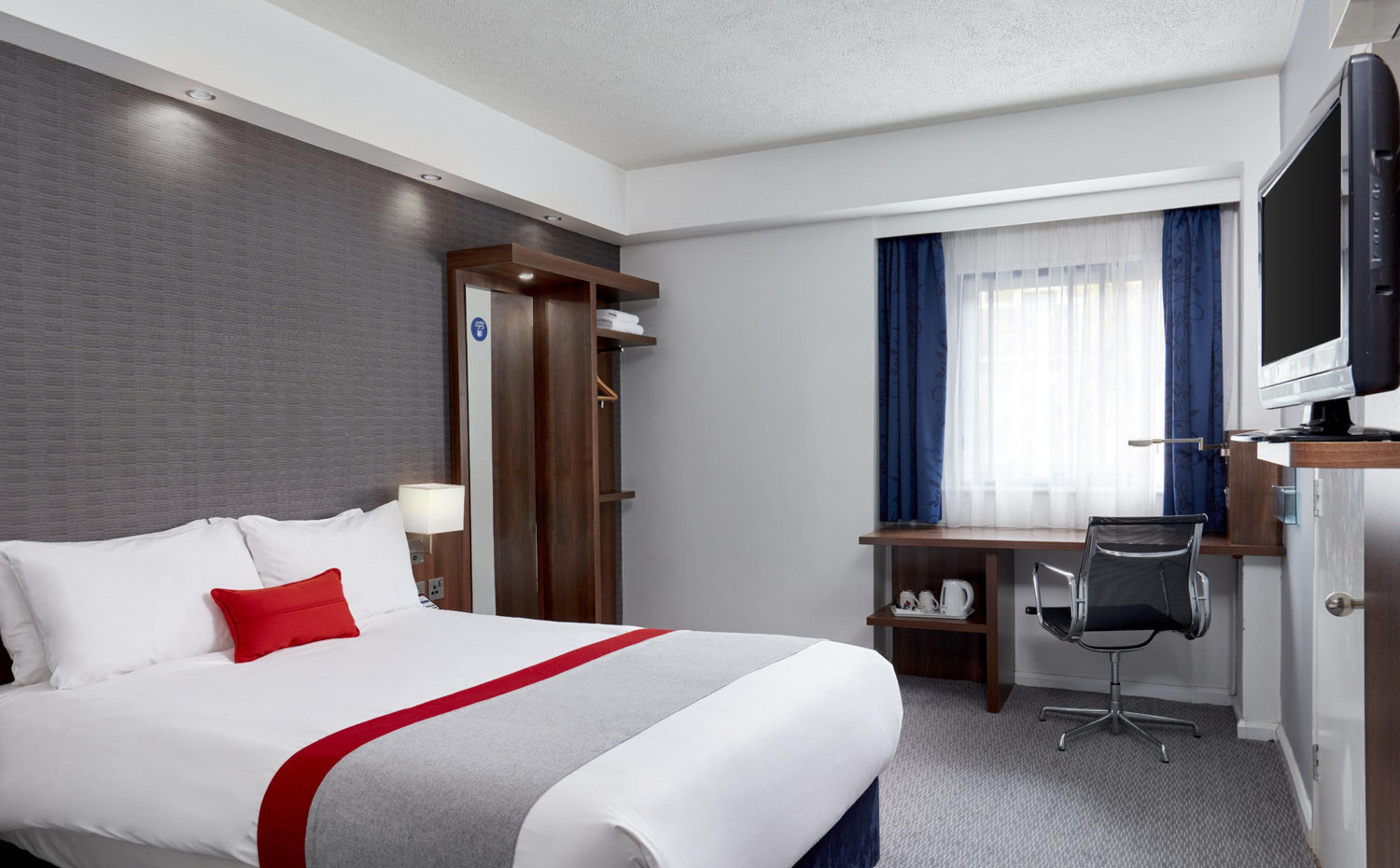 Holiday Inn Express Belfast City By Ihg Екстериор снимка